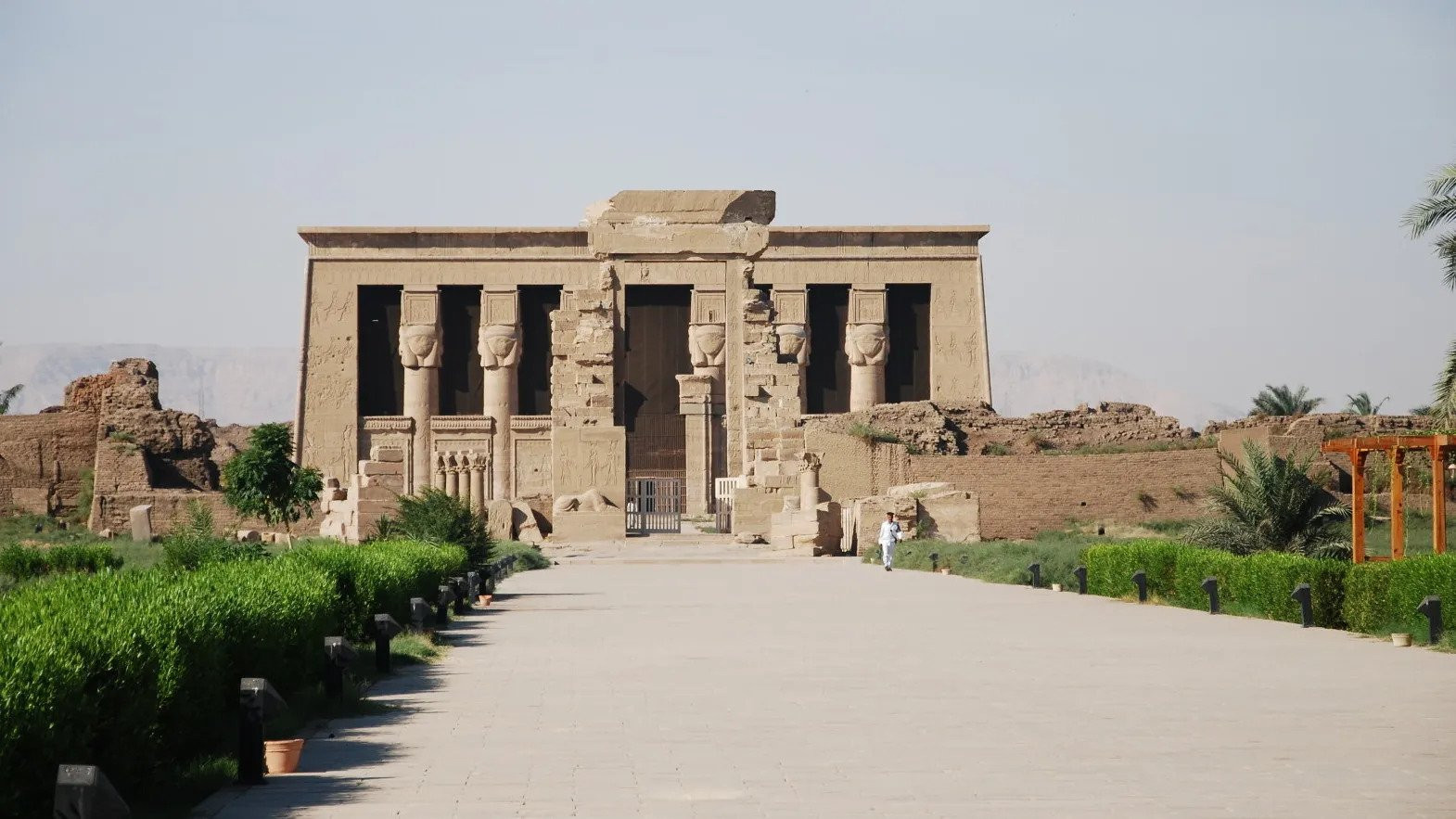 Abydos and Dendera: A Journey to Egypt’s Sacred Origins! One-Day Excursion from Luxor: Abydos, Dendera, and Return