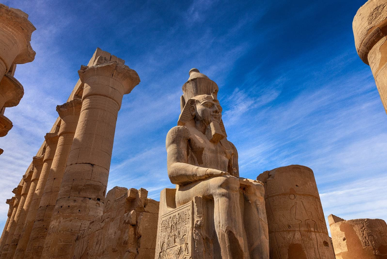 Luxor: A Journey to the Heart of the Pharaohs! One-Day Excursion: Valley of the Kings, Hatshepsut, Colossi of Memnon, and Lunch