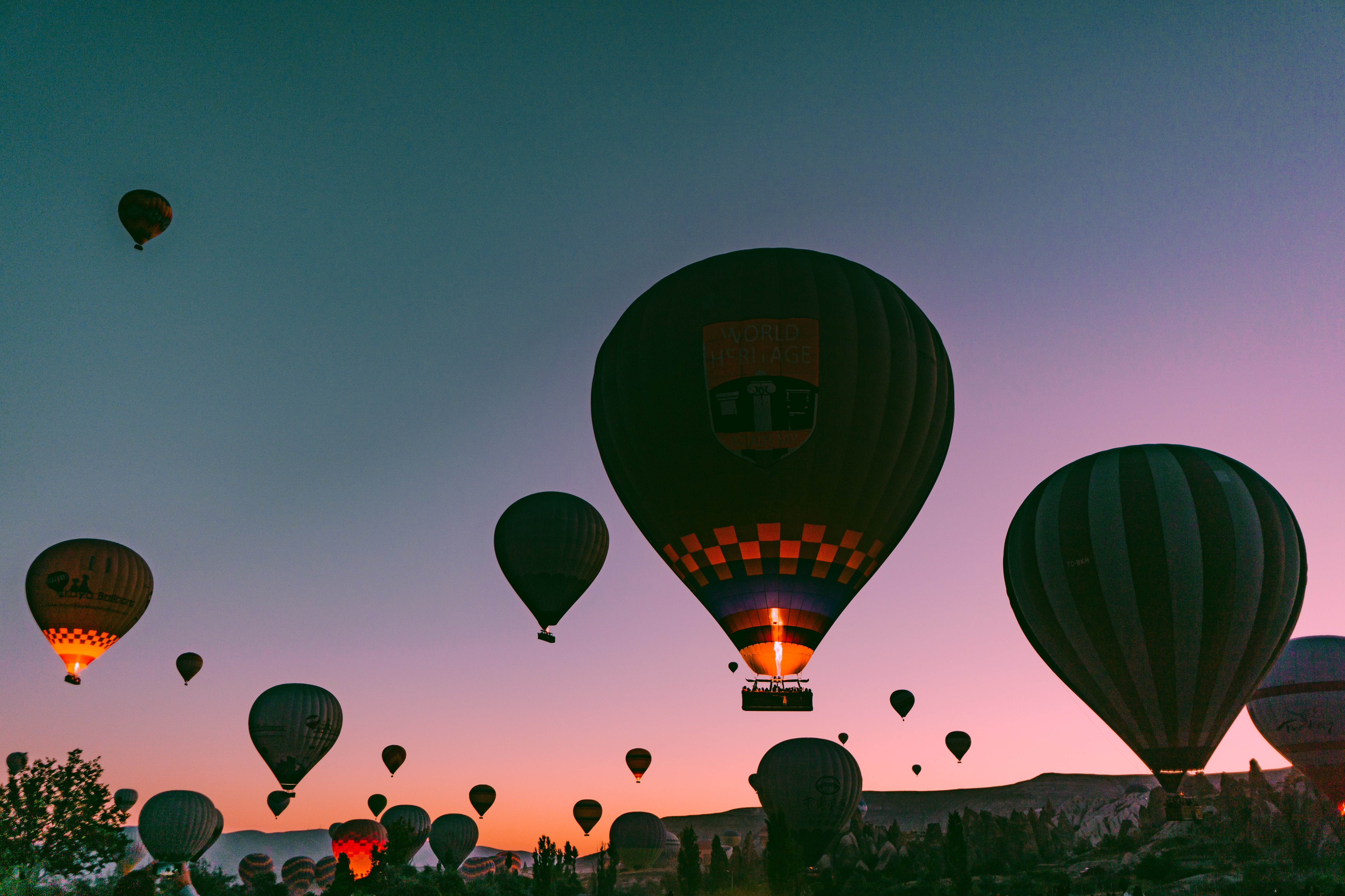 Hot Air Balloon Ride in Luxor: An Adventure Above the Cradle of the Pharaohs! Sunrise Excursion from Luxor: Soar Over History